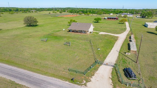 1186 County Road 1024, Glen Rose, TX 76043