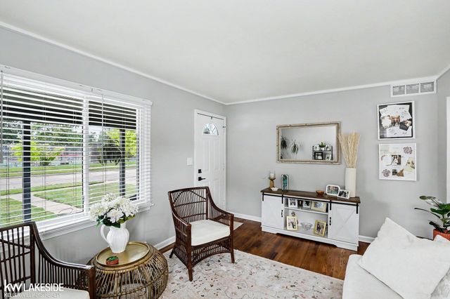 4346 Mandalay Avenue, Royal Oak, MI 48073