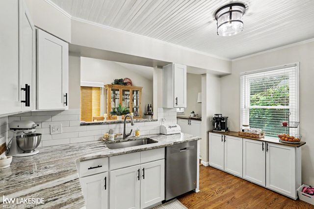 4346 Mandalay Avenue, Royal Oak, MI 48073