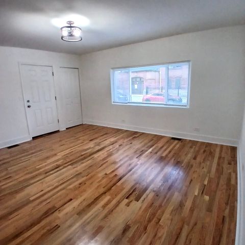 2108 N Keeler Avenue 1F, Chicago, IL 60639