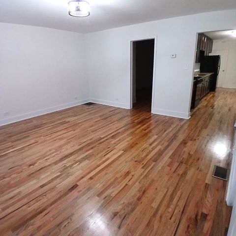 2108 N Keeler Avenue 1F, Chicago, IL 60639