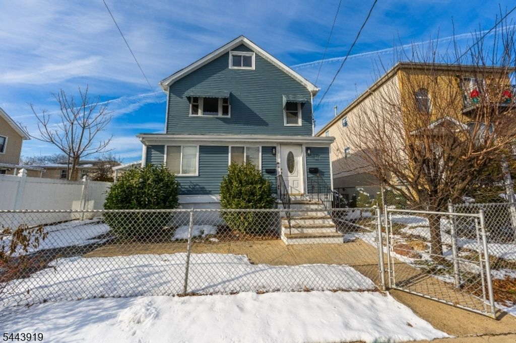 811 Jackson Ave, Linden City, NJ 07036