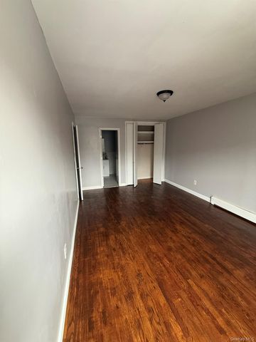 106-12 156th Street 2nd Fl, Jamaica, NY 11433