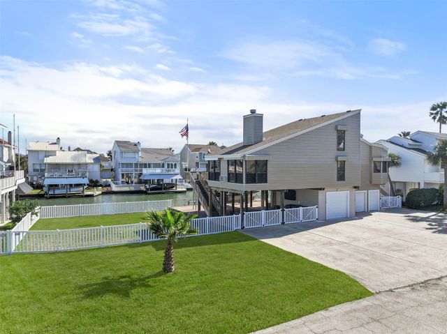 3408 Jolly Roger Circle, Galveston, TX 77554