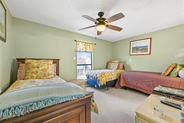 3408 Jolly Roger Circle, Galveston, TX 77554