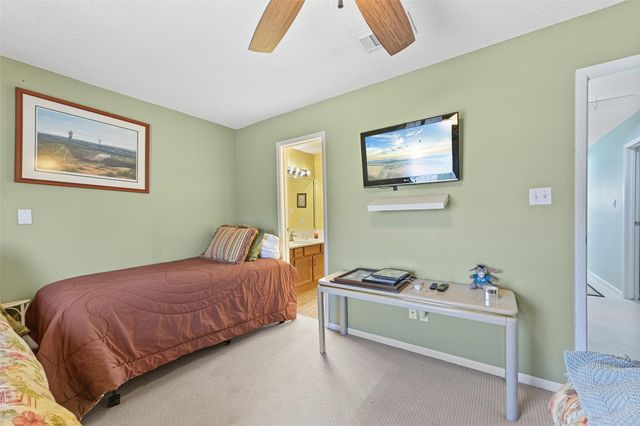 3408 Jolly Roger Circle, Galveston, TX 77554