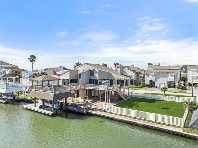 3408 Jolly Roger Circle, Galveston, TX 77554