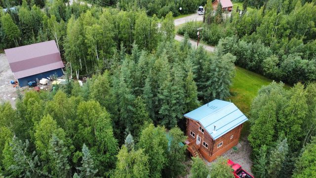 1515 SAILOR COURT, North Pole, AK 99705