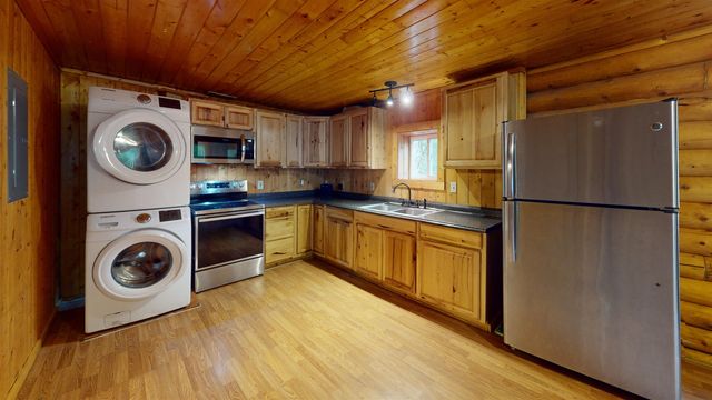 1515 SAILOR COURT, North Pole, AK 99705