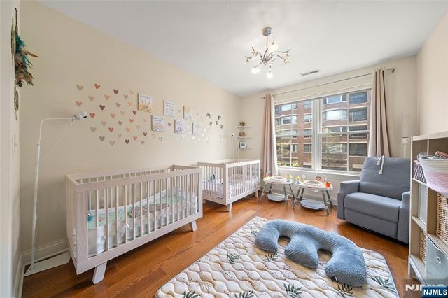22 Ave At Port Imperial 204, West New York, NJ 07093