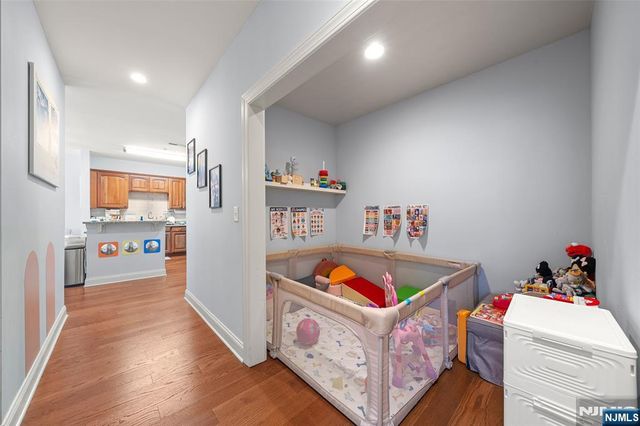 22 Ave At Port Imperial 204, West New York, NJ 07093
