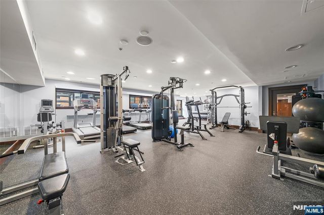 22 Ave At Port Imperial 204, West New York, NJ 07093