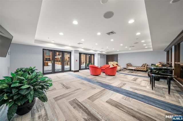 22 Ave At Port Imperial 204, West New York, NJ 07093