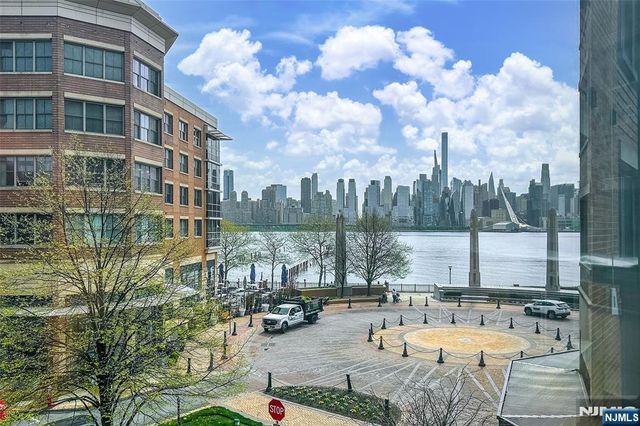 22 Ave At Port Imperial 204, West New York, NJ 07093