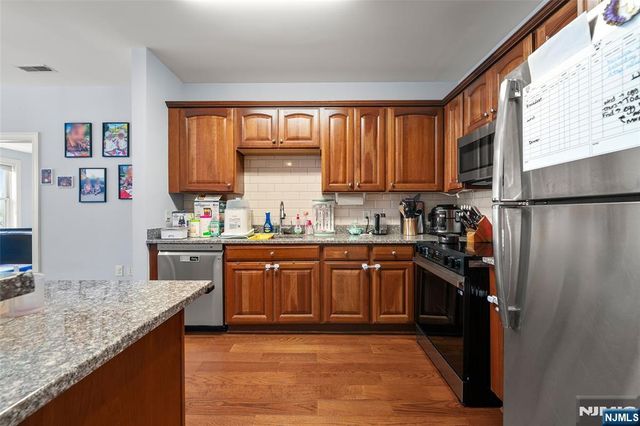 22 Ave At Port Imperial 204, West New York, NJ 07093