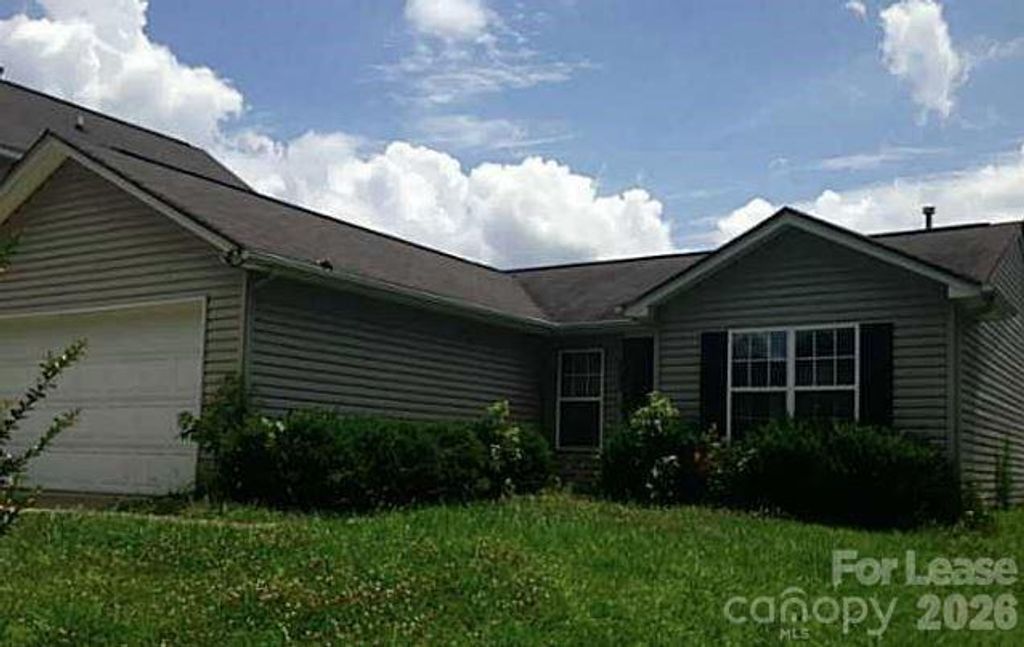 5732 Fairchase Avenue, Charlotte, NC 28269