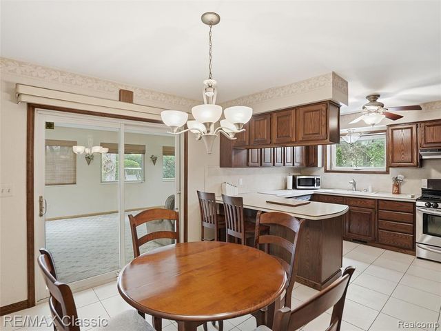 24892 Melody Lane, Taylor, MI 48180