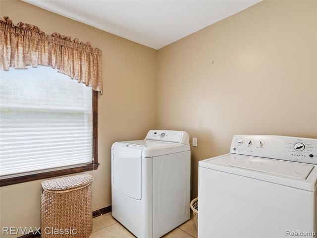 24892 Melody Lane, Taylor, MI 48180
