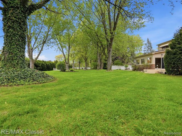 24892 Melody Lane, Taylor, MI 48180
