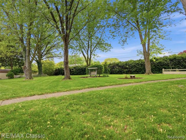 24892 Melody Lane, Taylor, MI 48180