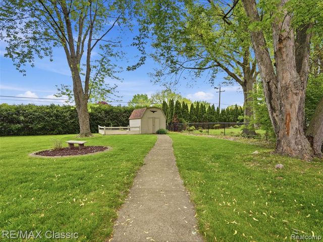 24892 Melody Lane, Taylor, MI 48180