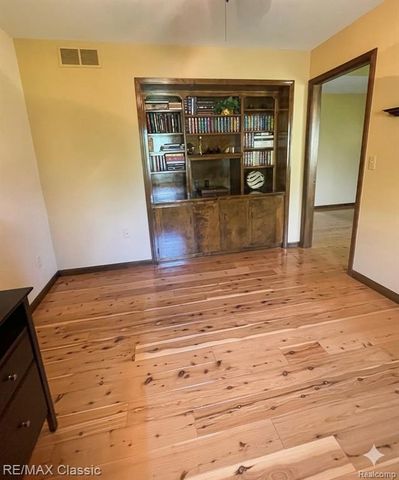 24892 Melody Lane, Taylor, MI 48180