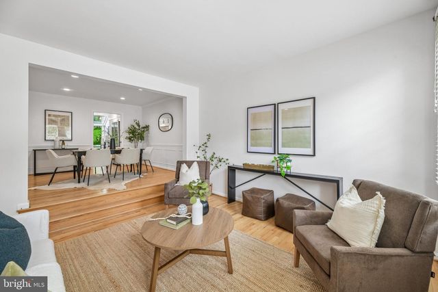 5722 BREWER HOUSE CIR, Rockville, MD 20852