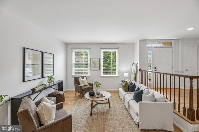 5722 BREWER HOUSE CIR, Rockville, MD 20852