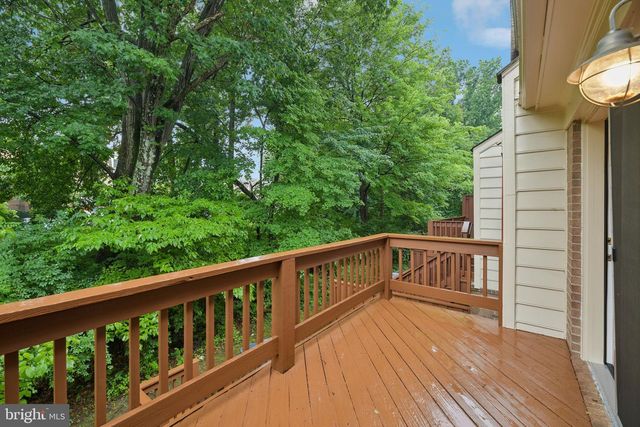 5722 BREWER HOUSE CIR, Rockville, MD 20852