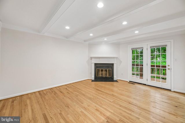 5722 BREWER HOUSE CIR, Rockville, MD 20852