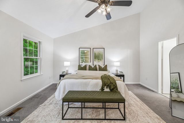 5722 BREWER HOUSE CIR, Rockville, MD 20852