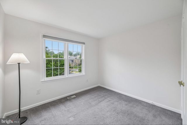 5722 BREWER HOUSE CIR, Rockville, MD 20852