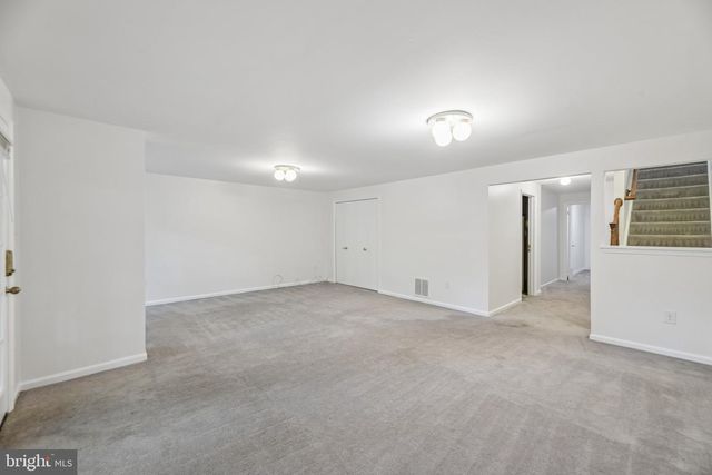 5722 BREWER HOUSE CIR, Rockville, MD 20852