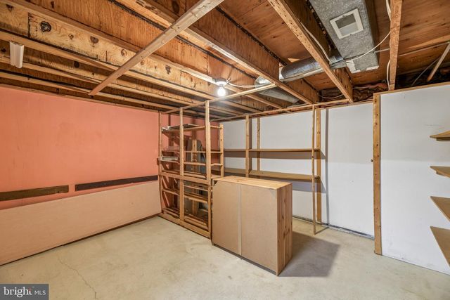 5722 BREWER HOUSE CIR, Rockville, MD 20852