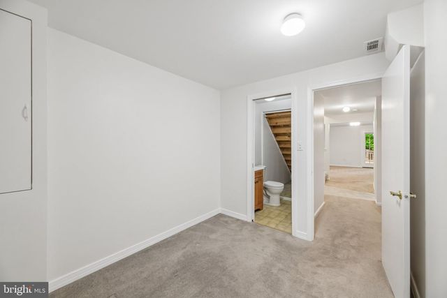 5722 BREWER HOUSE CIR, Rockville, MD 20852