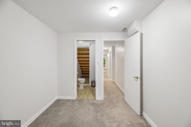 5722 BREWER HOUSE CIR, Rockville, MD 20852