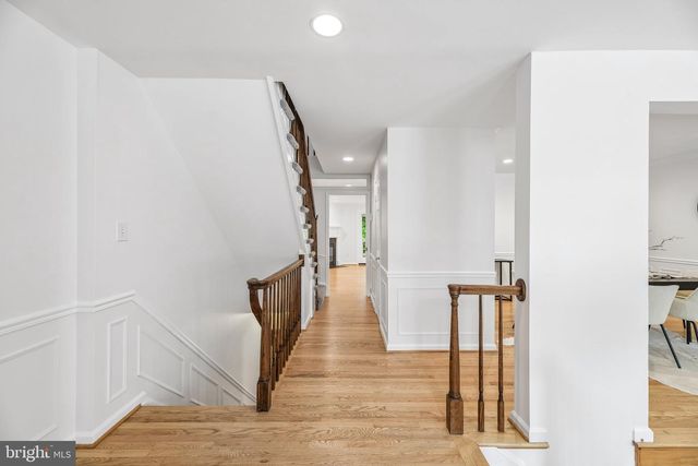 5722 BREWER HOUSE CIR, Rockville, MD 20852