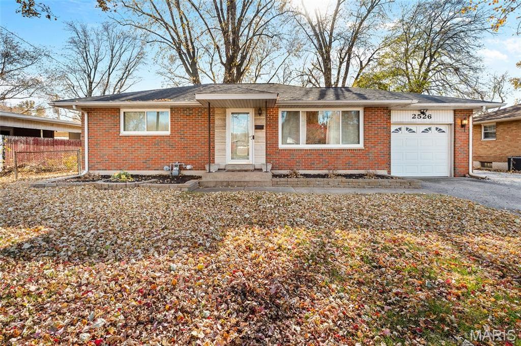 2526 Pontoon Road, Granite City, IL 62040