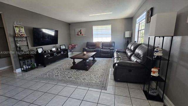 3307 NW 108th Drive 9, Coral Springs, FL 33065
