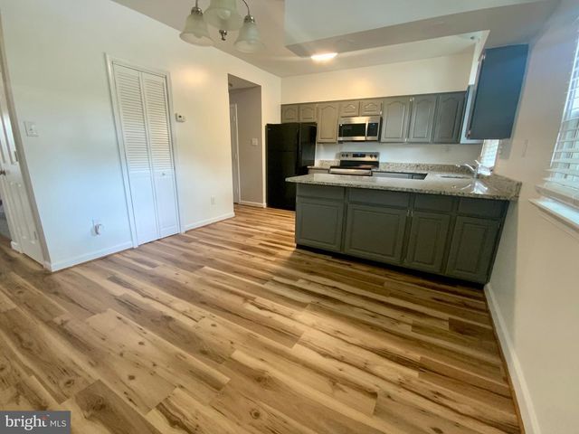 205 HEATHER CT, La Plata, MD 20646