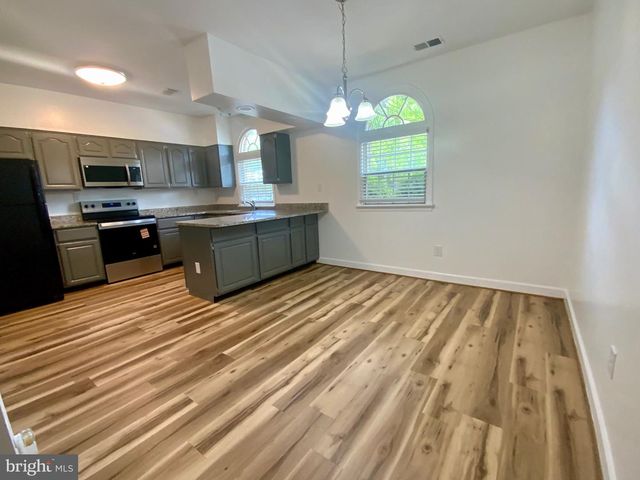 205 HEATHER CT, La Plata, MD 20646