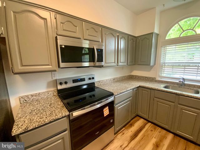 205 HEATHER CT, La Plata, MD 20646