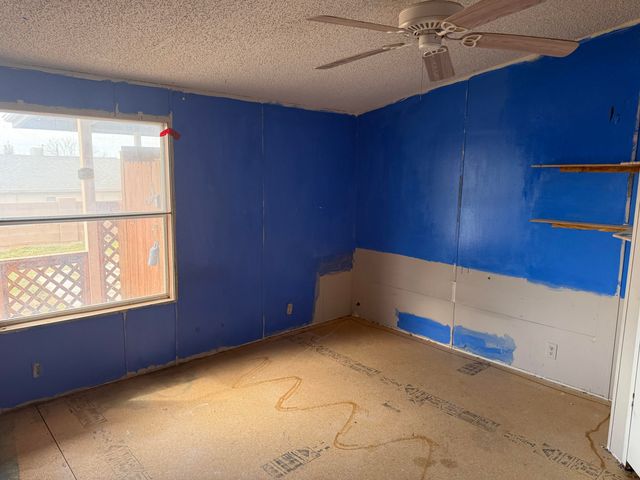 409 2ND Street SW, Rio Rancho, NM 87124