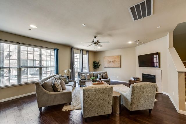 3943 Asbury Lane, Addison, TX 75001