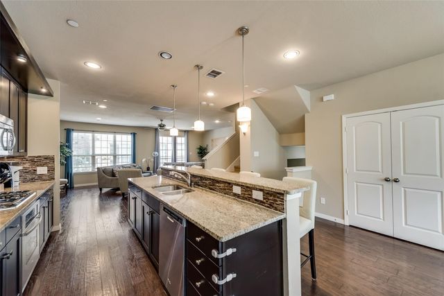 3943 Asbury Lane, Addison, TX 75001