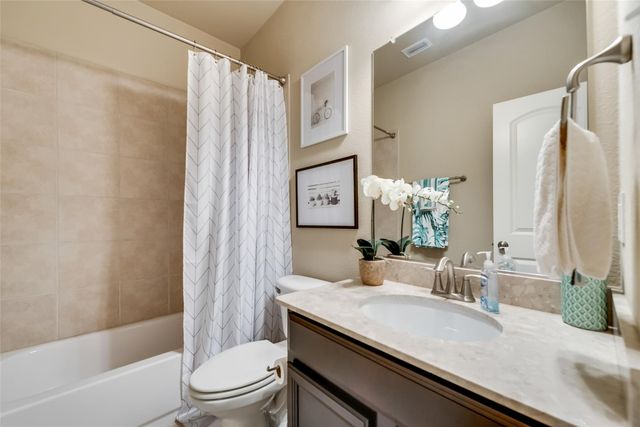 3943 Asbury Lane, Addison, TX 75001