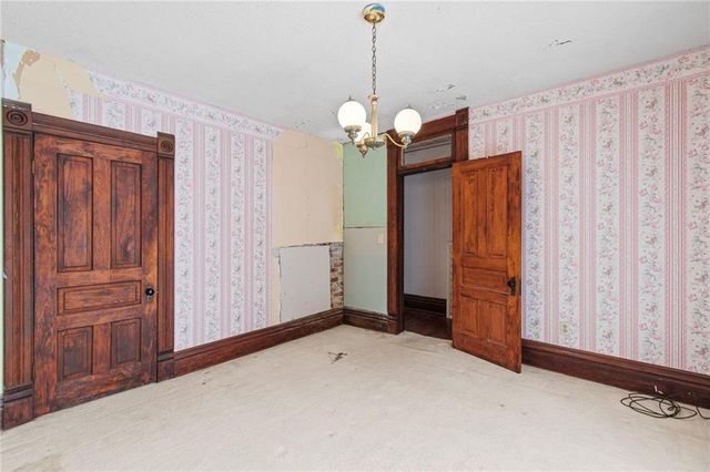 413 S Orchard Street, Clinton, MO 64735