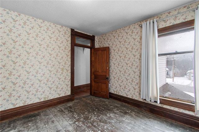 413 S Orchard Street, Clinton, MO 64735