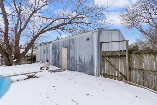 413 S Orchard Street, Clinton, MO 64735