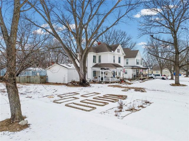 413 S Orchard Street, Clinton, MO 64735